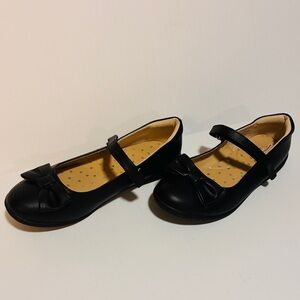 Cat & Jack Black Mary Jane Dress Shoes with Bow Accent